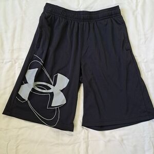 Under Armor Youth Athletic Shorts Large